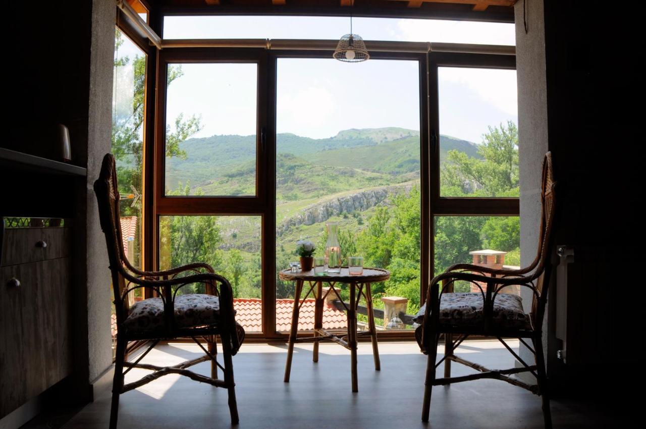 Apartamento Turistico Casas De Manuel La Pola de Gordon المظهر الخارجي الصورة